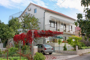 Отель Apartments with a parking space Sukosan, Zadar - 5777  Сукосан